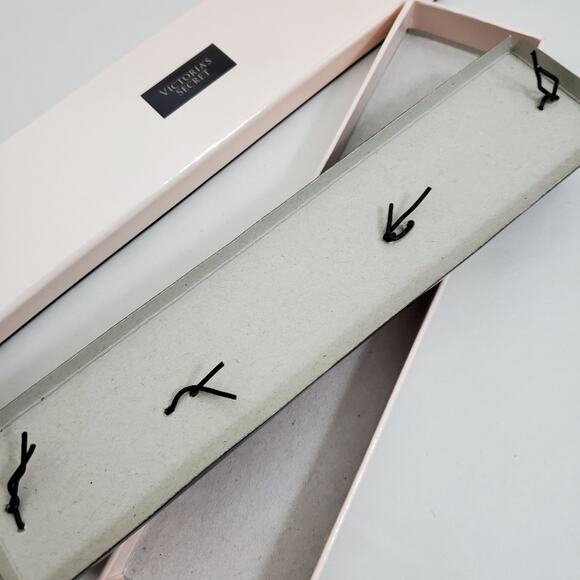 NIB Victoria's Secret |Woven Metal Fabric Bracelet - Picture 5 of 10